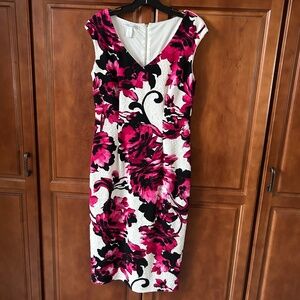 Maggie London Flowered Dress Size 10